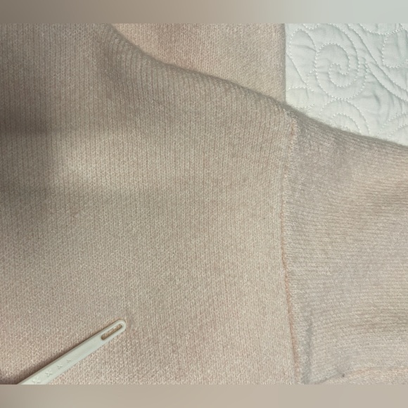 Sweater - Picture 4 of 6